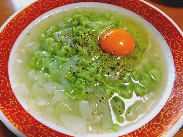 糸魚川産ケール　インスタントラーメン麺
